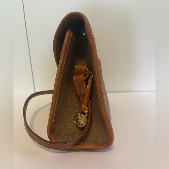 Essex shoulder bag Dooney & Bourke w/short Strap Taupe - Picture 7 of 15